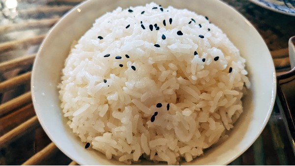 從“便捷飽腹”到“美味健康” 開啟方便米飯鎖鮮新技能